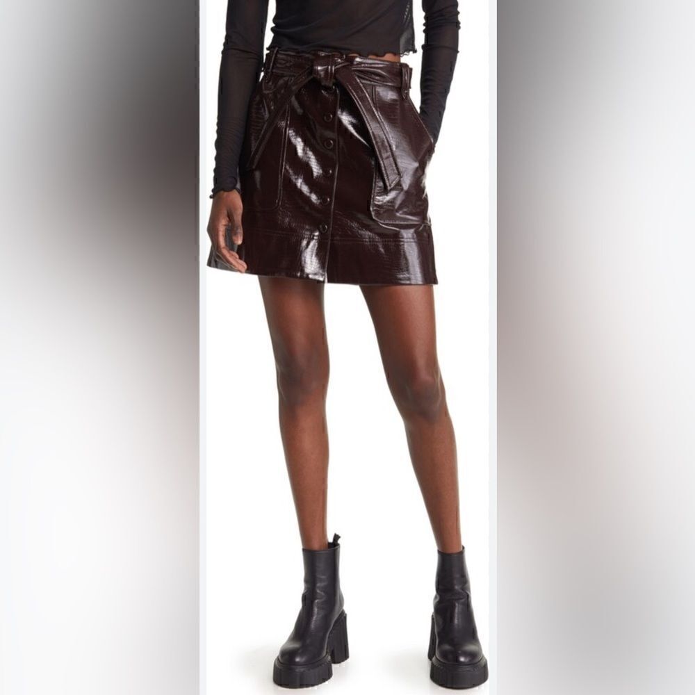 Topshop Belted Croc Embossed Faux Leather Skirt size 2